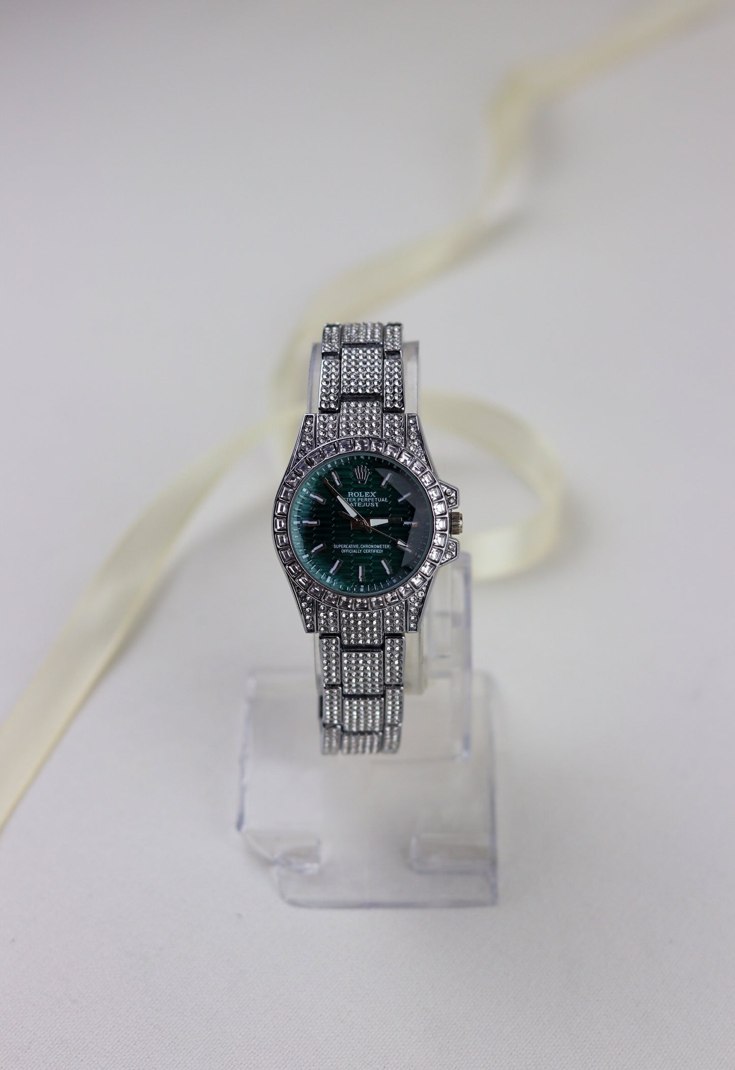 Rol-ex Emerald Gemstone Gaze Watch