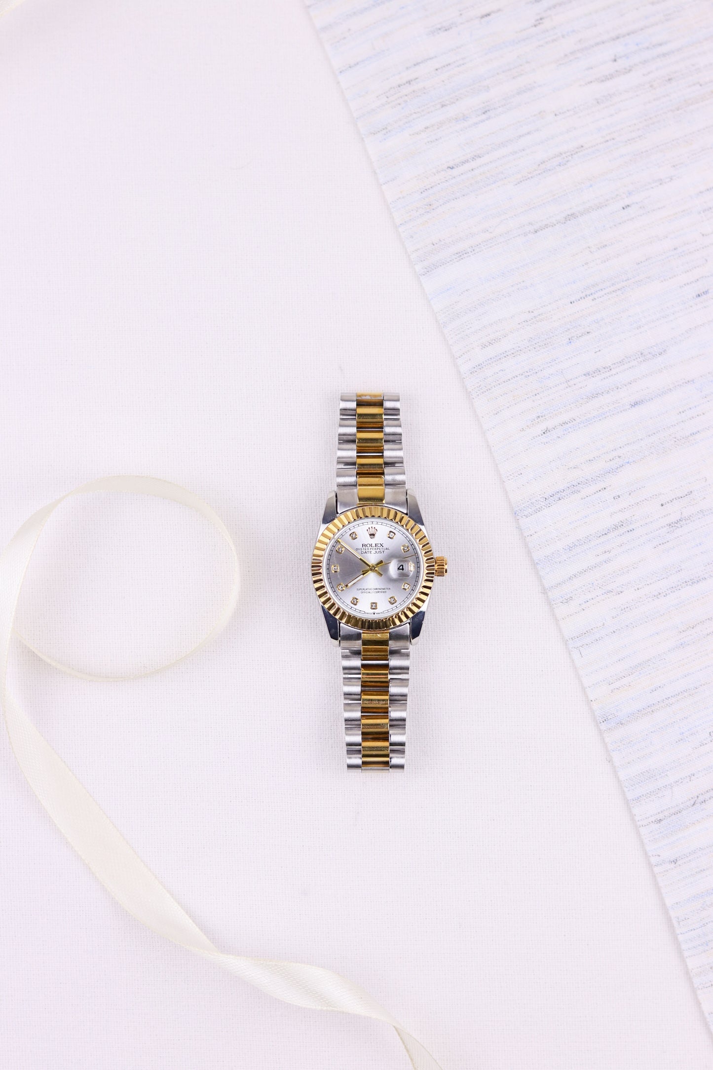 Rol-ex Diamond Dial Delight DateJust Women Watch - Fluted Bezel
