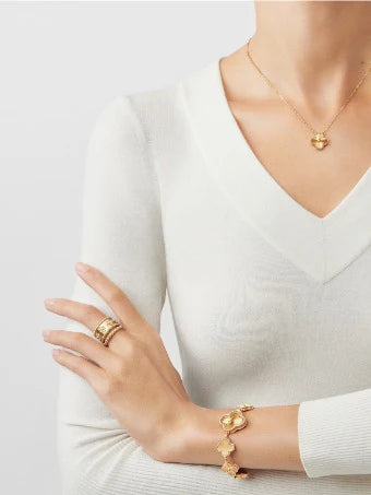 Golden Vancleef Necklace