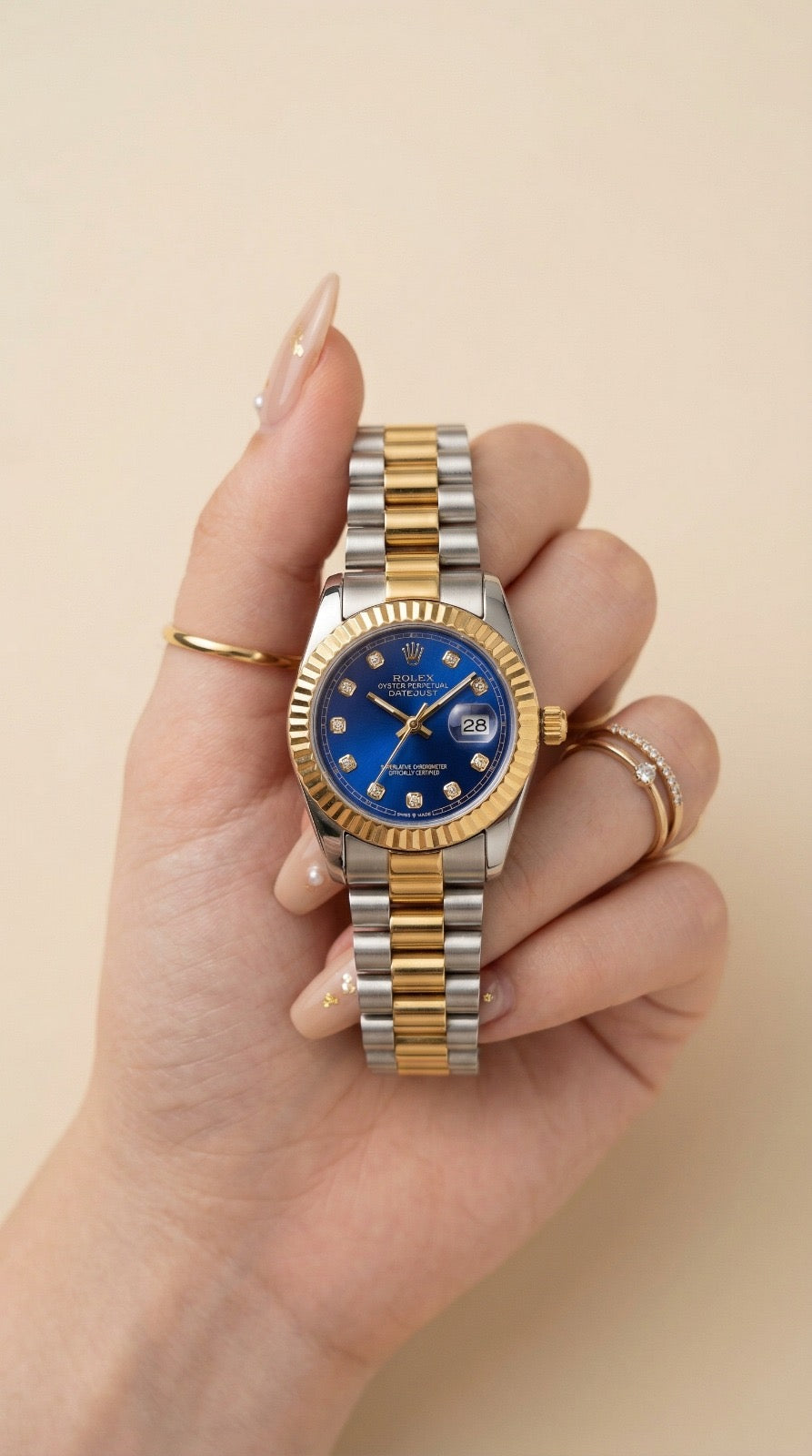 Rol-ex Blue Dial Delight DateJust Women Watch - Fluted Bezel