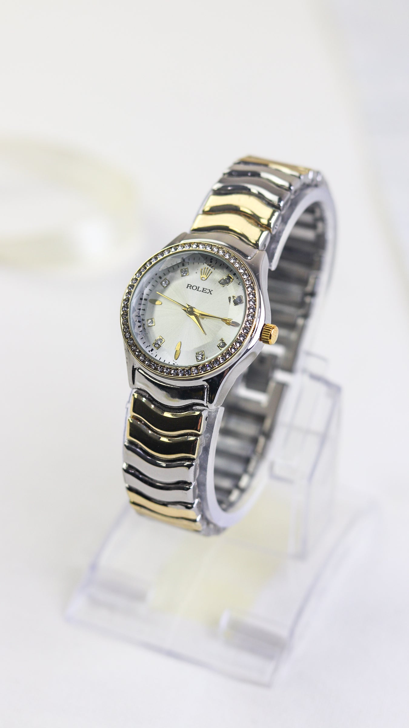 Rol-ex Diamond Wave Watch Women Watch - Rose Gold