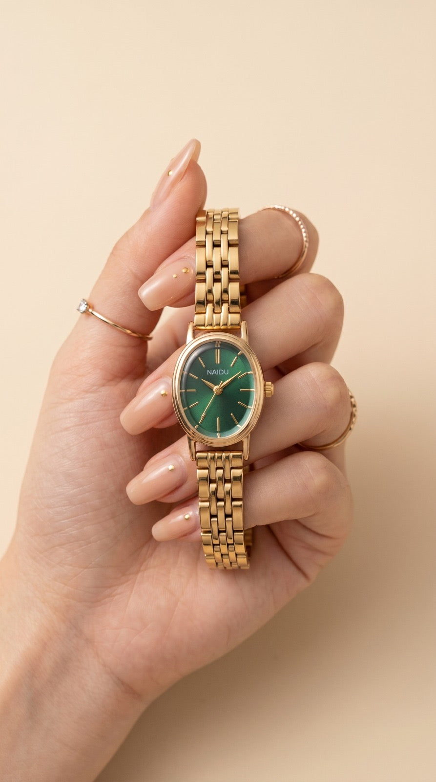 Naidu Emerald Vintage Oval Women Watch
