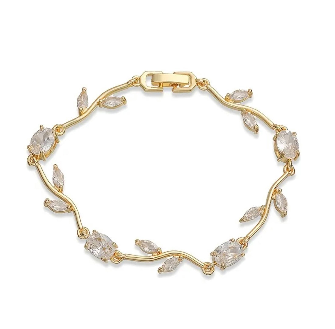 Gold White Tulip Bracelet