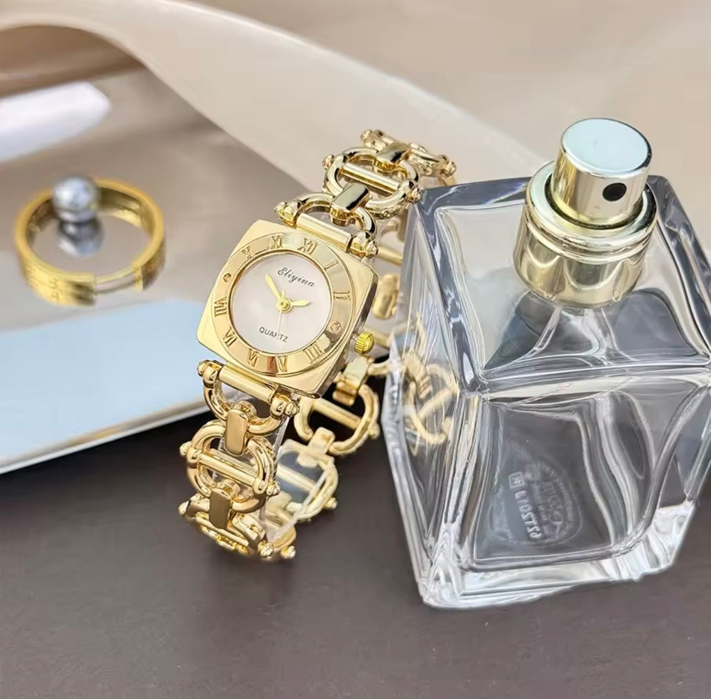 Roman Golden Chain Women watch
