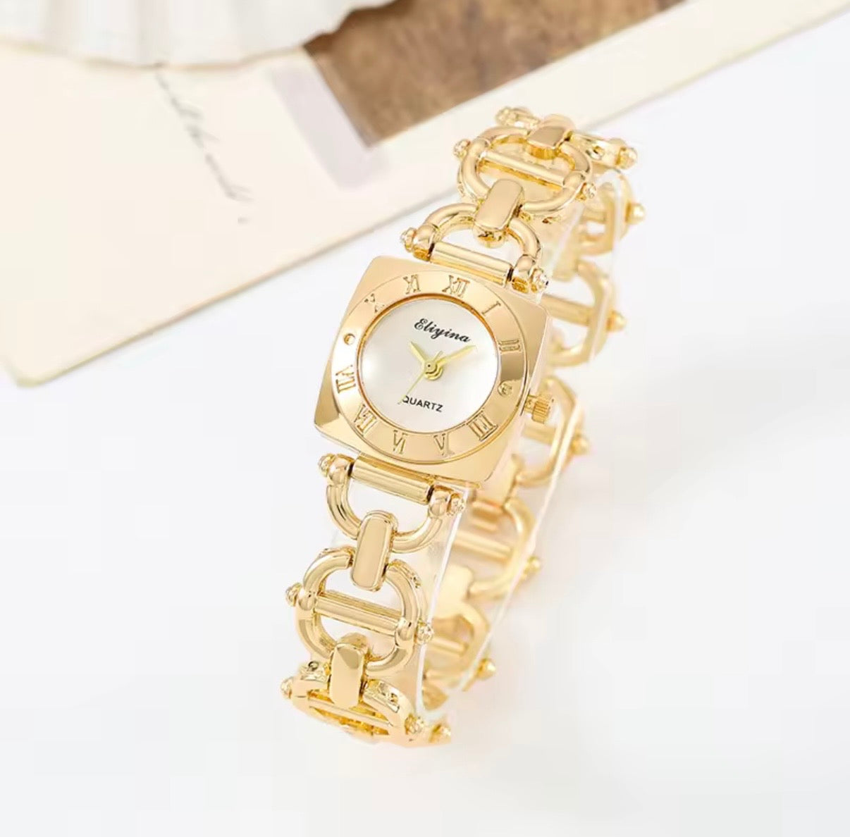 Roman Golden Chain Women watch