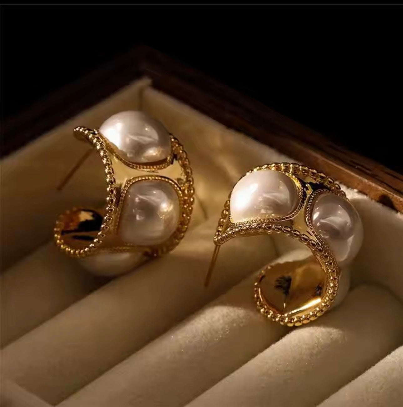 Everglow Pearl Hoop Earrings | Pearl Earrings Pakistan