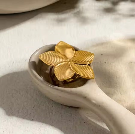 Floral Burst Adjustable Ring