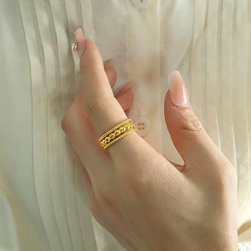 Geometric Hollow Ring
