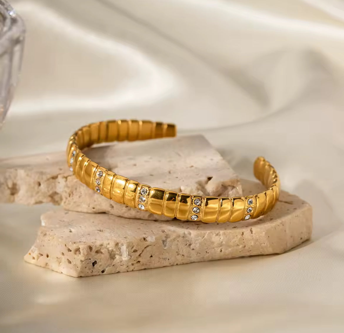 Women's Elegant Gold Cuff Bracelet