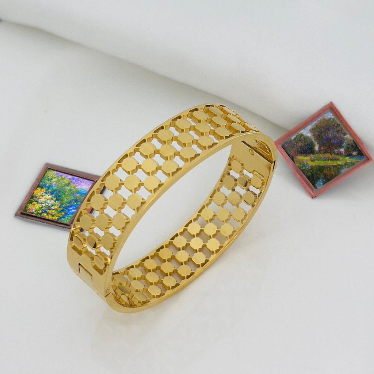 Grate Bangle