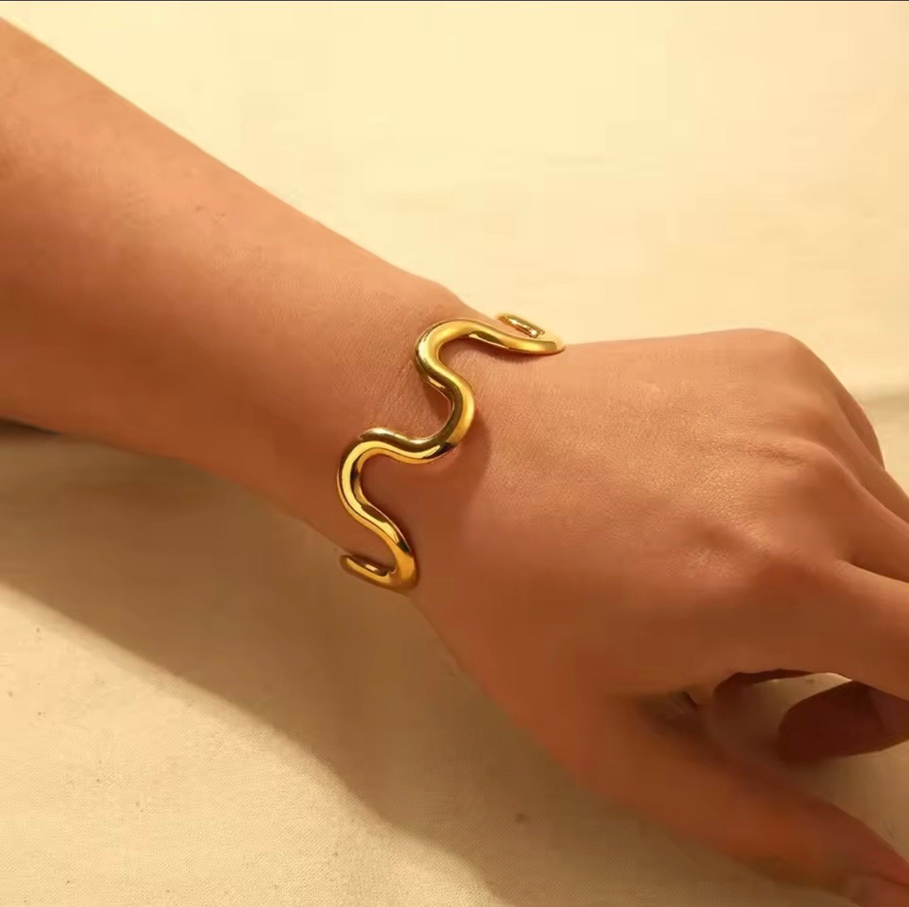 The Ripple Bangle