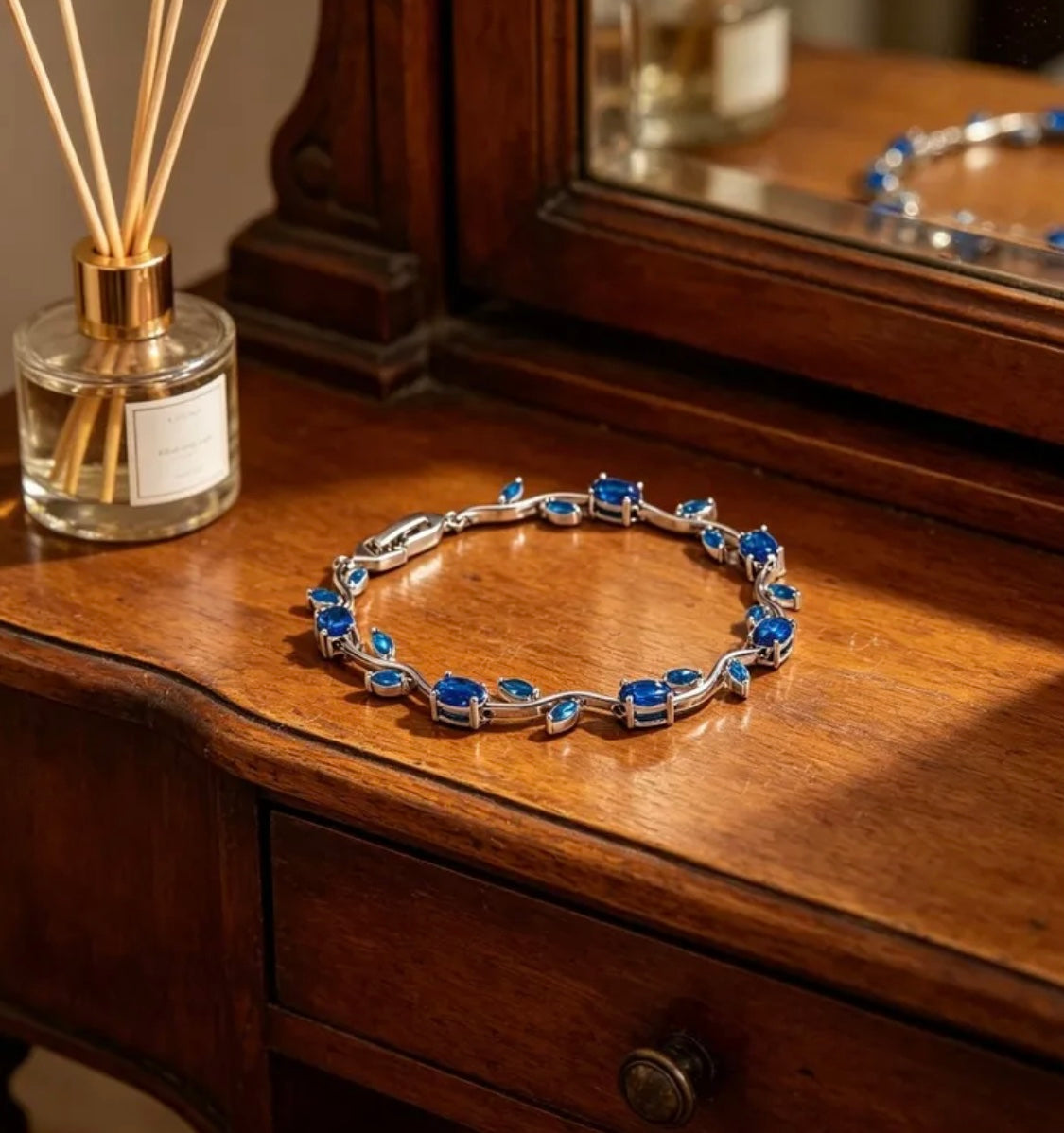 Blue Tulip Gold Bracelet
