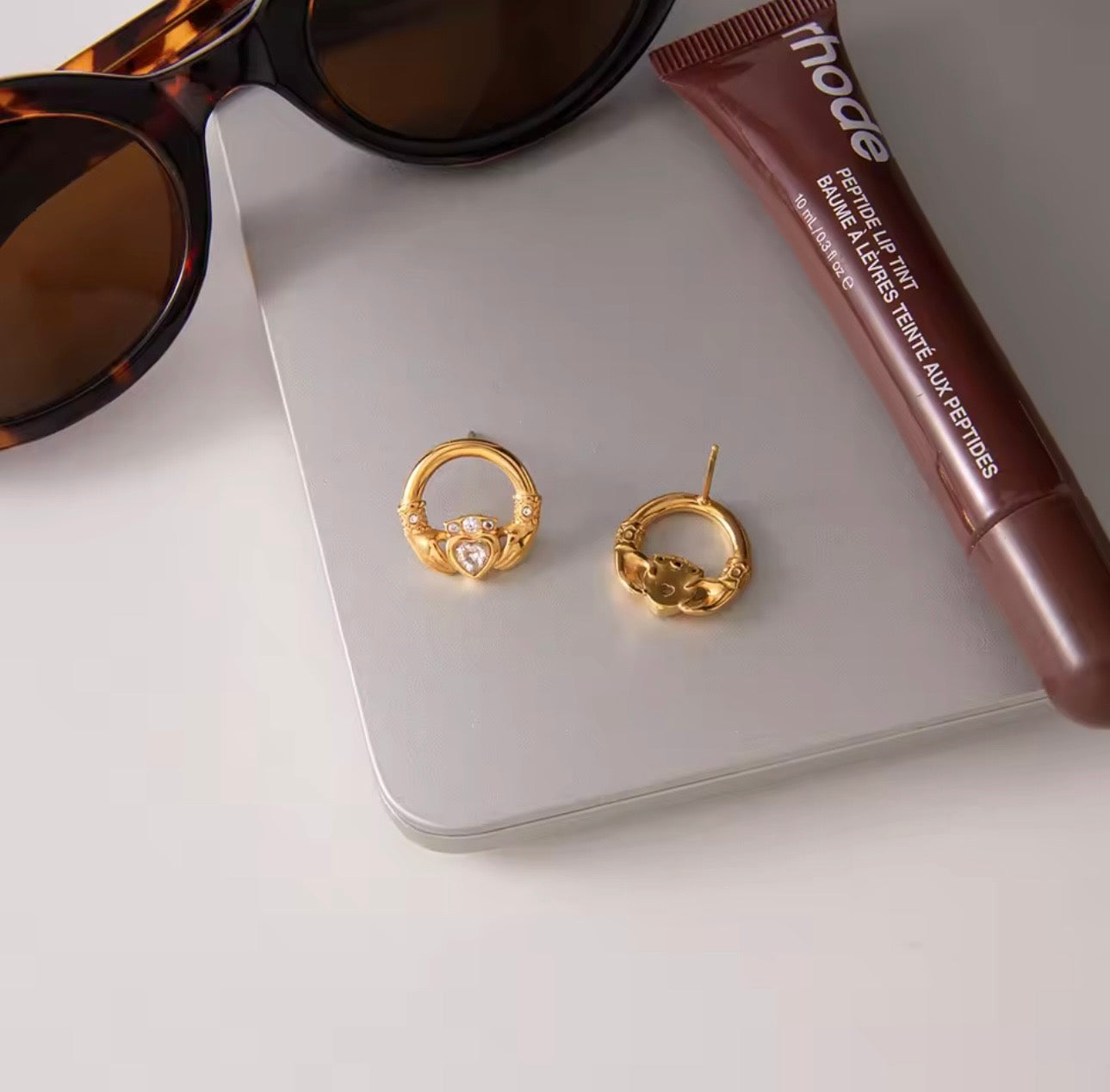Élysian Love Hoops