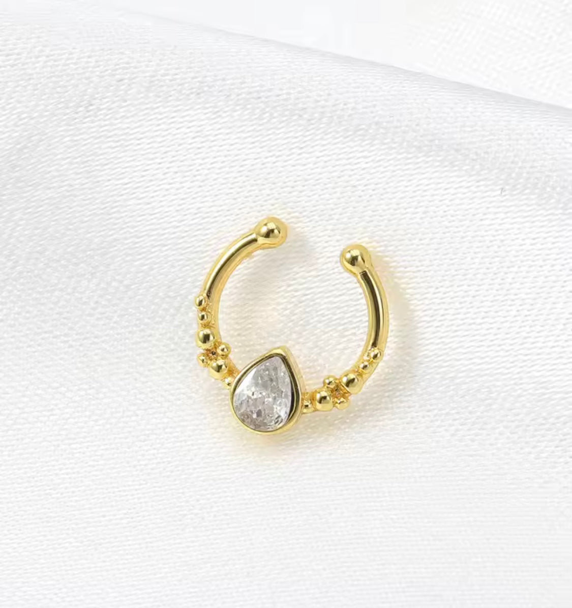 One Diamond Nose Ring for Women | Elegant Nose Pin Pakistan