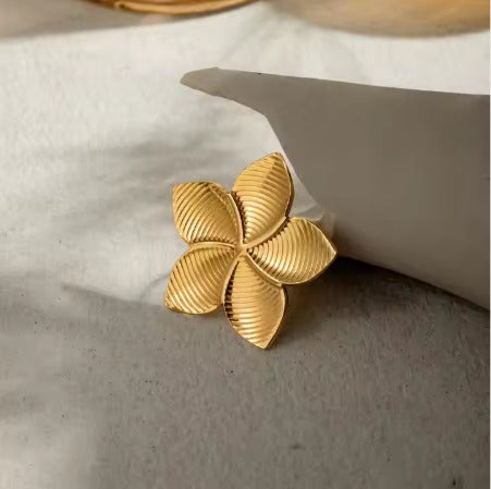 Floral Burst Adjustable Ring