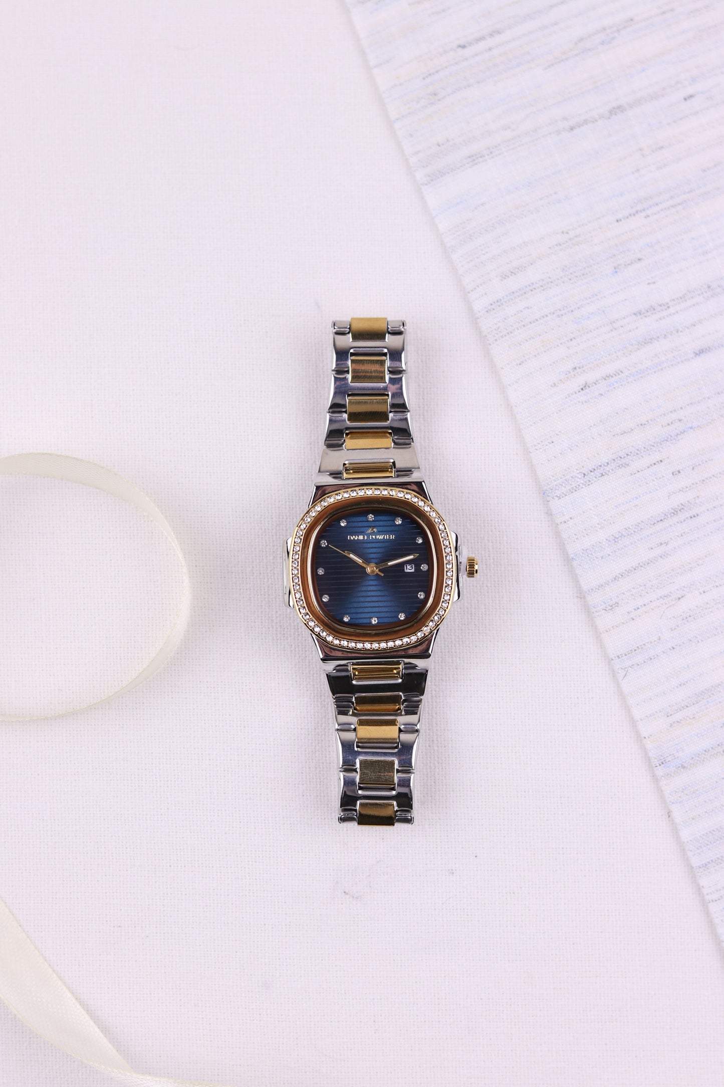 DP Oceanic Sparkle Women Watch