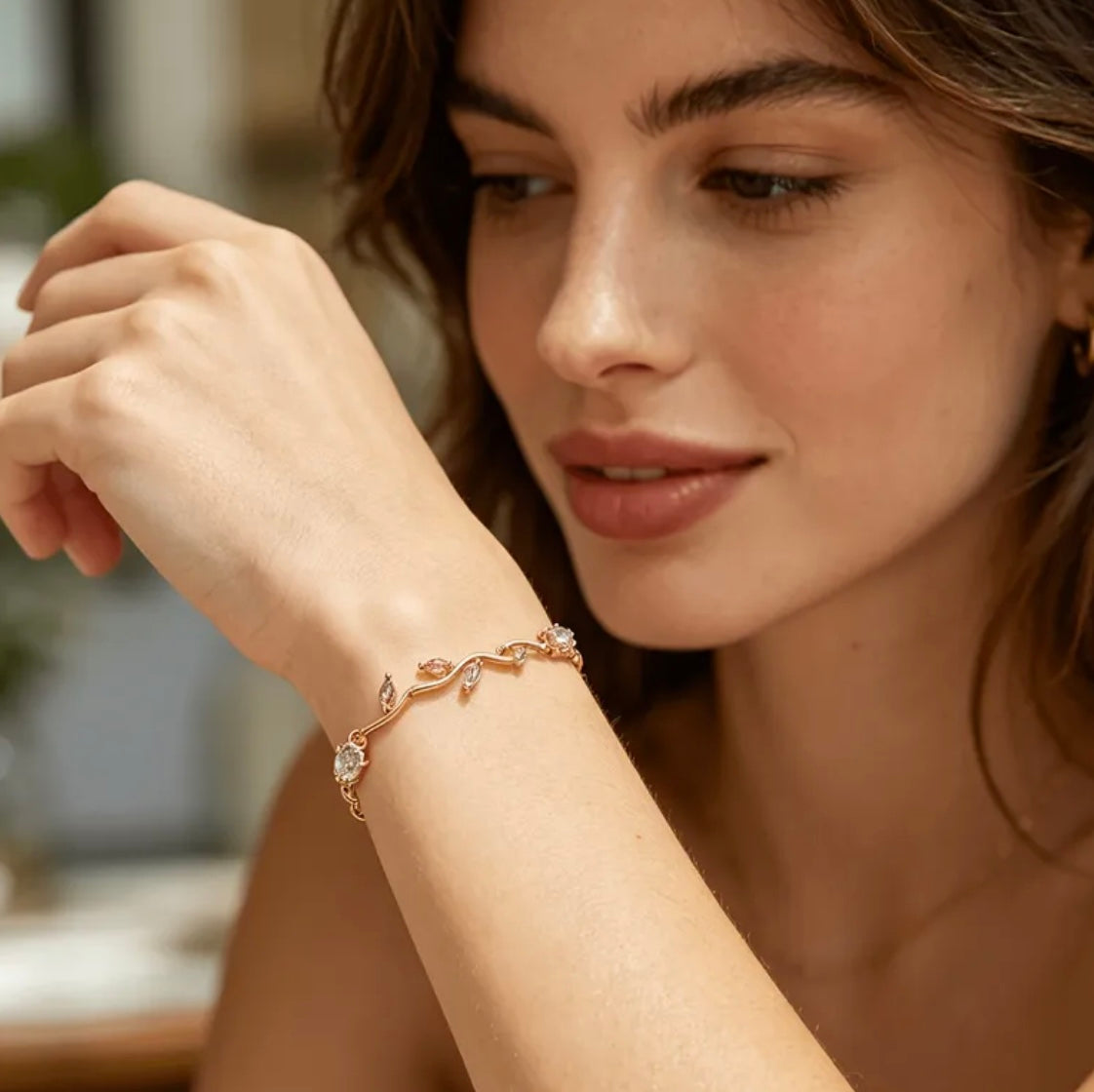 Gold White Tulip Bracelet