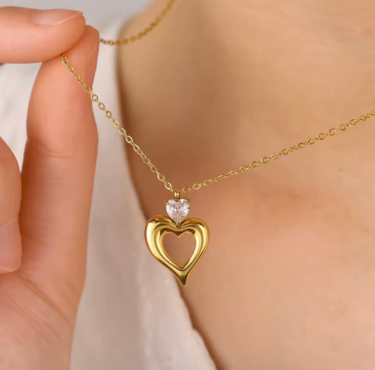 The Crown Heart Necklace