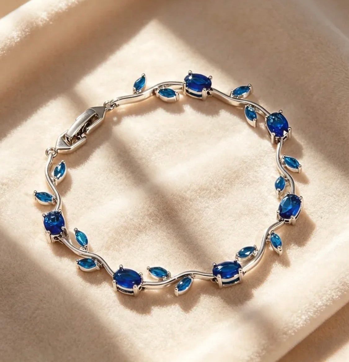 Blue Tulip Gold Bracelet
