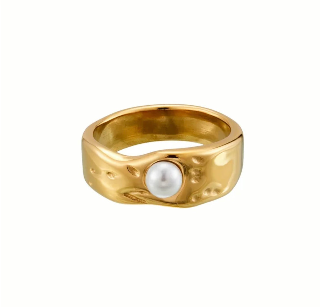 Aurelie Pearl Ring