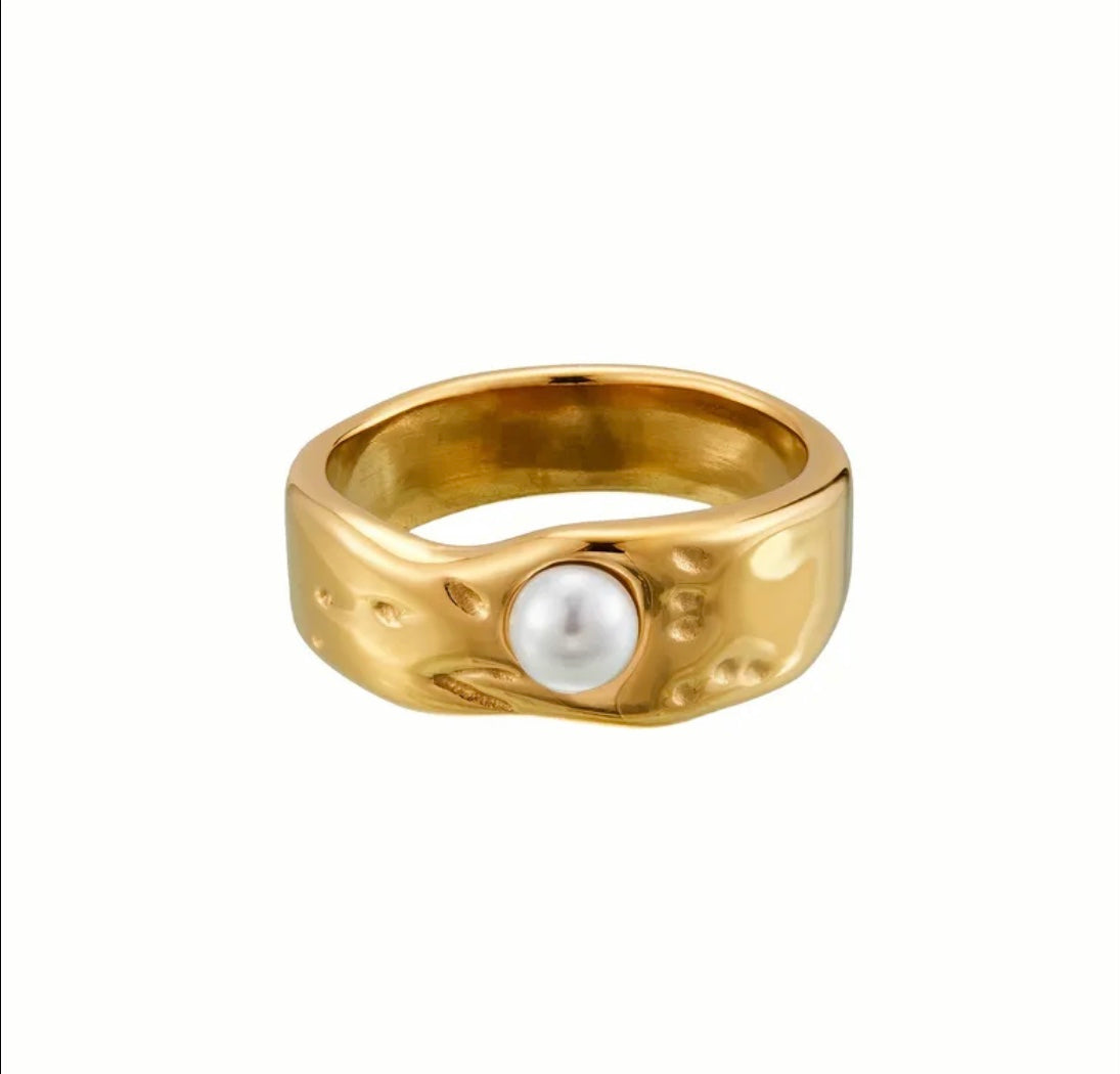 Aurelie Pearl Ring