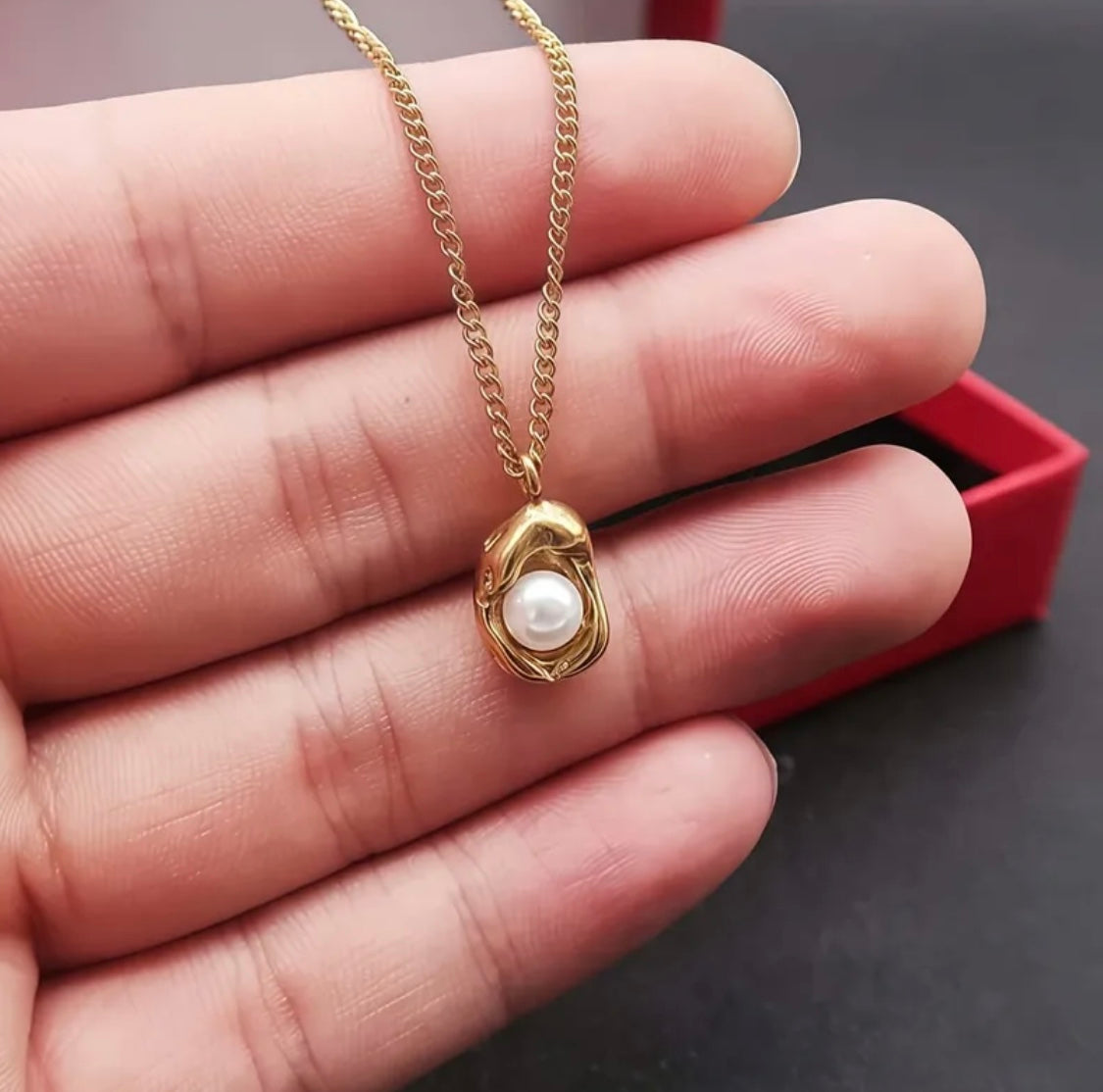 White Stone Necklace – 18K Gold Plated Stainless Steel Elegant Necklace for Women in Pakistan