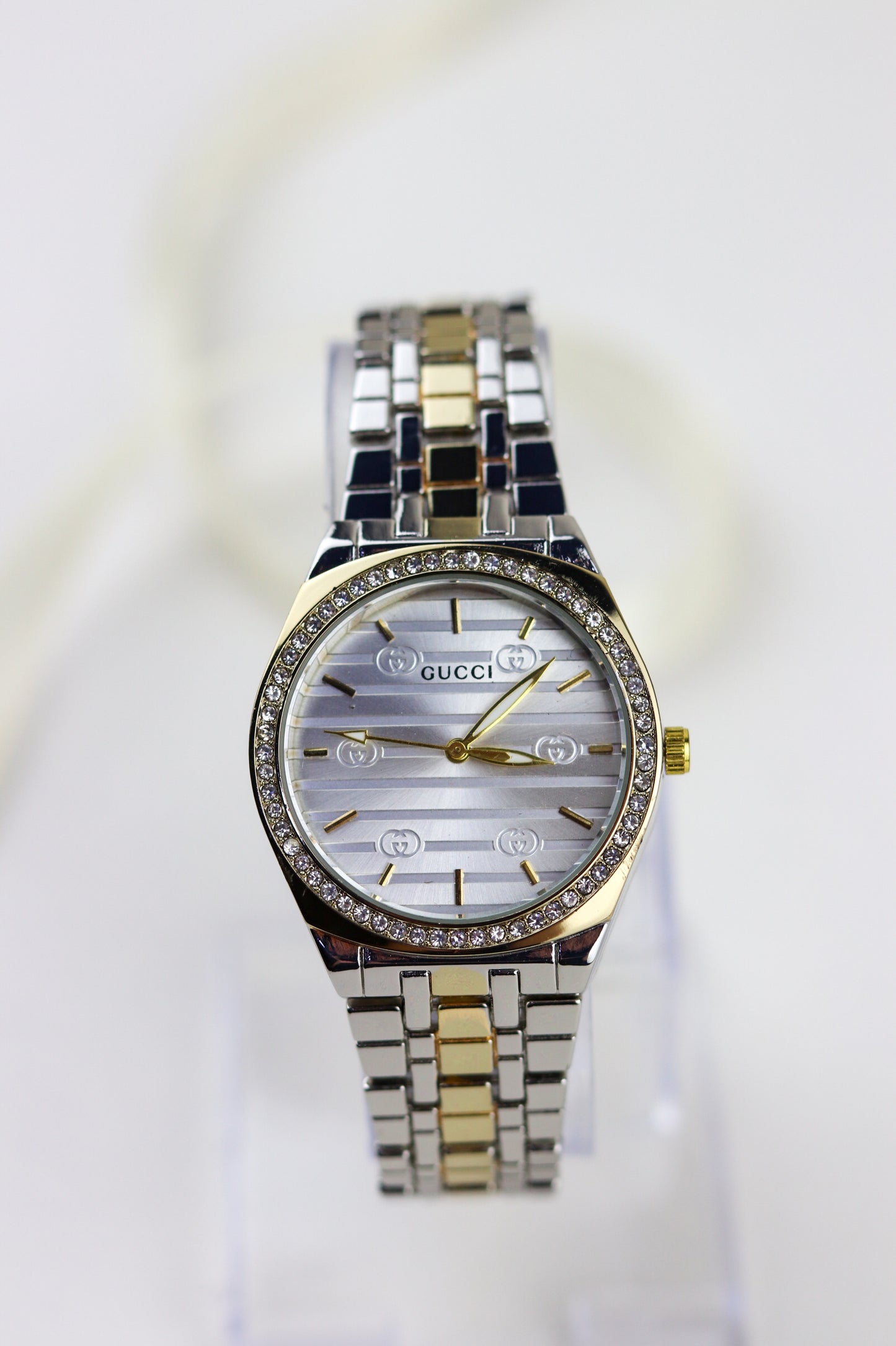 Gucci Elegance Timepiece Watch
