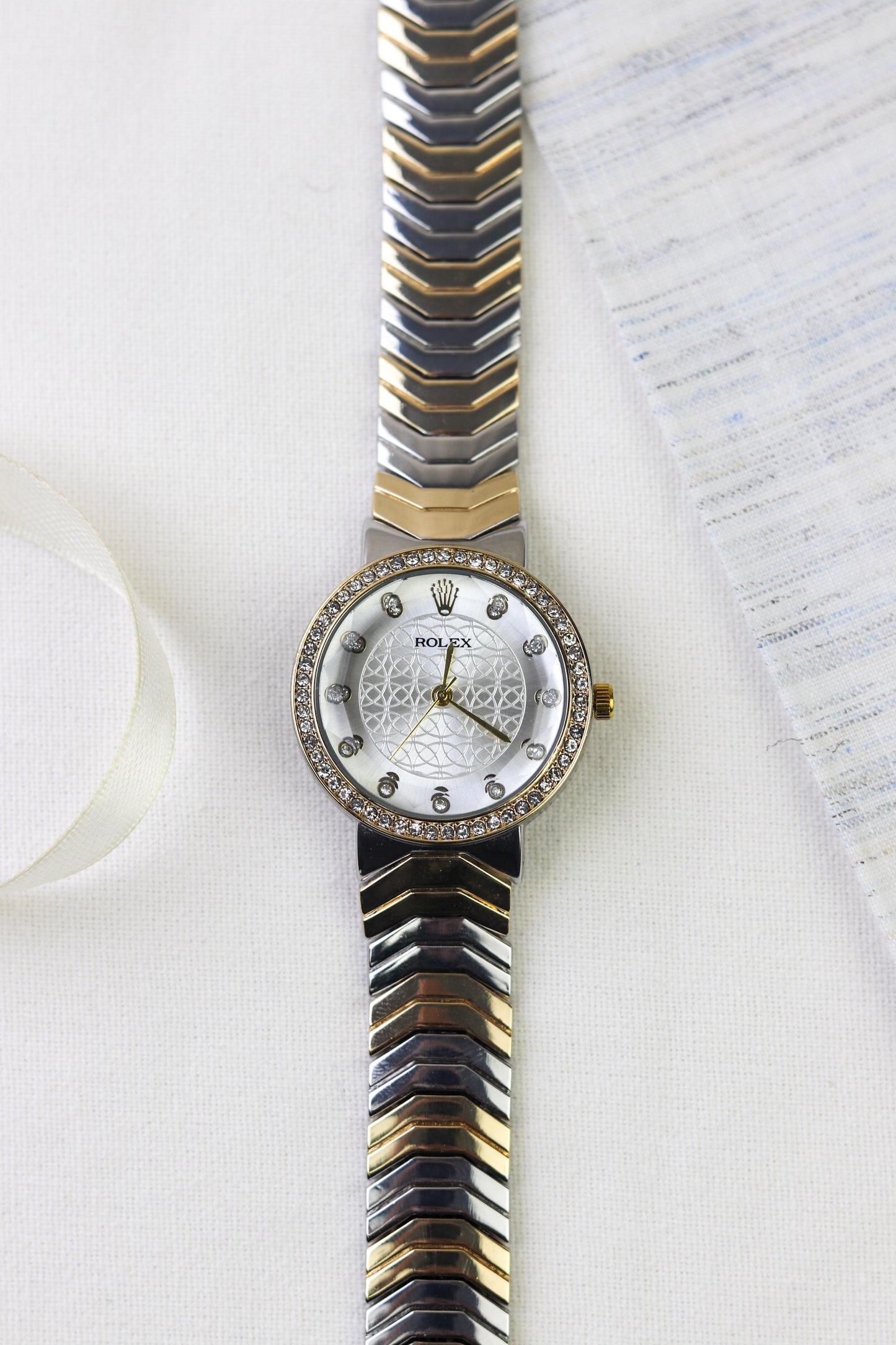 Rol-ex Lumina Women Watch - Golden