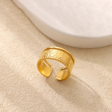 Hammered Geometric Pattern Adjustable Ring