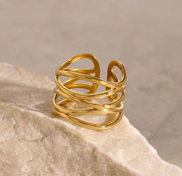 Avyana Layered Lines Adjustable Ring