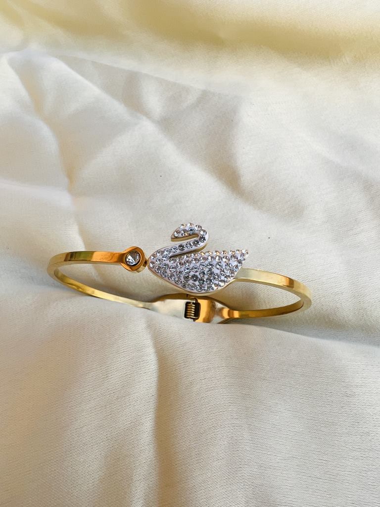 Single Swan Bangle