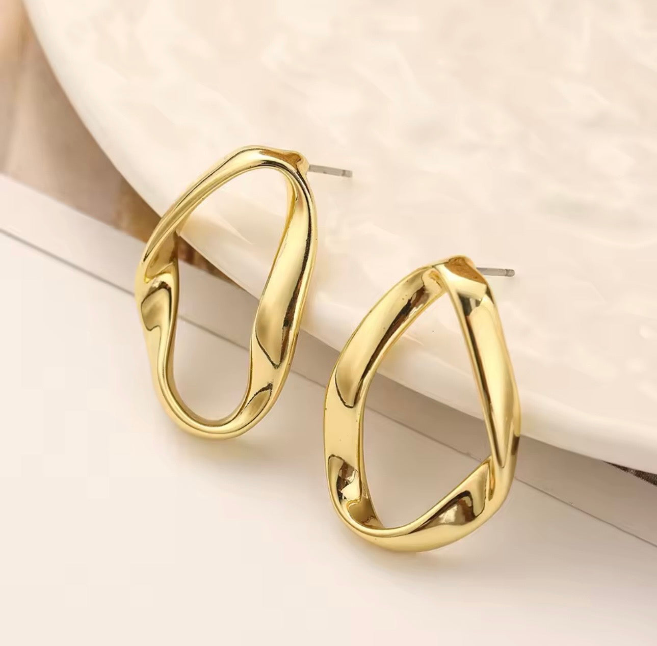 Swirl Small Hoop Earrings for Women | Stainless Steel Hoop Earrings Pakistan