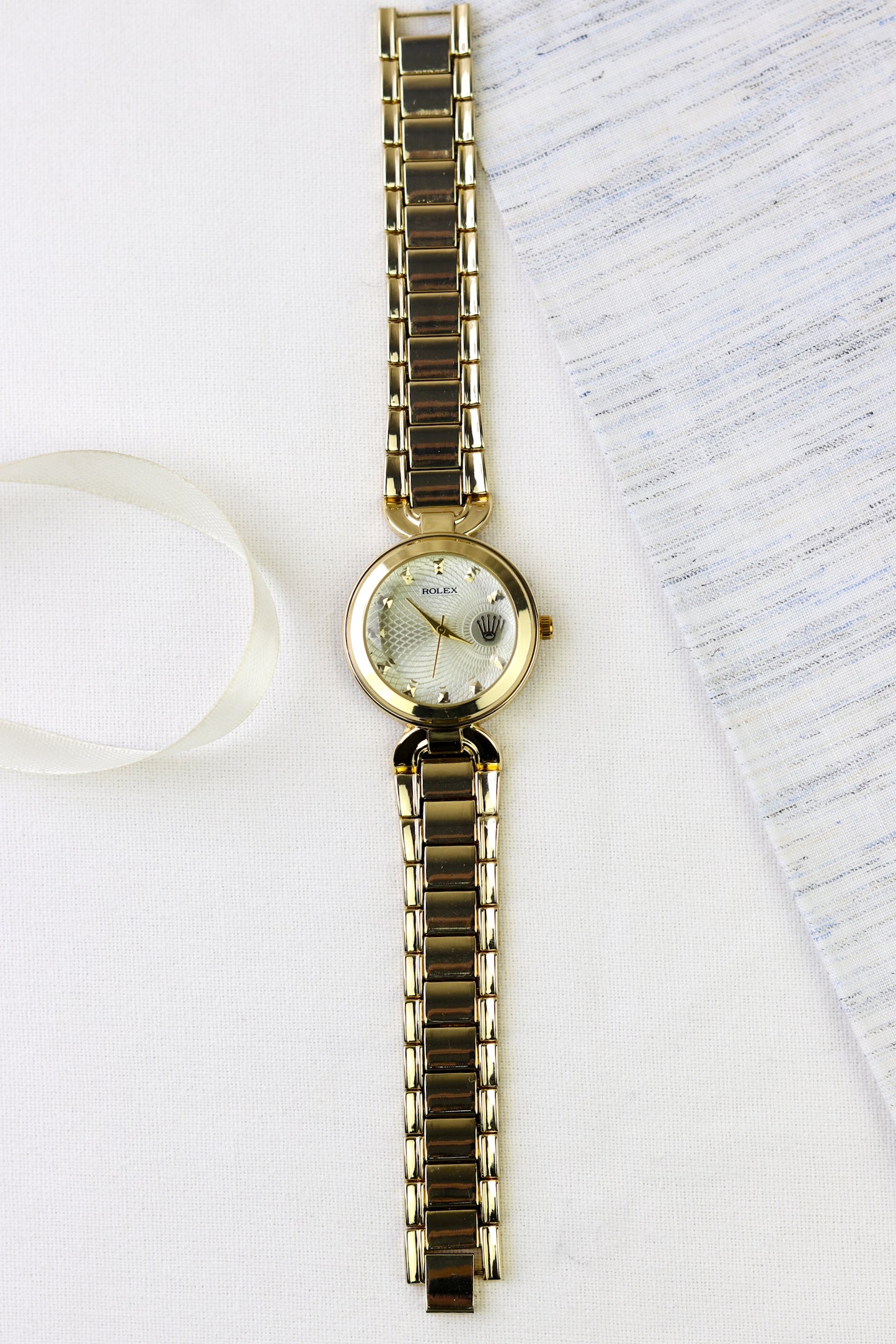 Rol-ex Golden Aura Timepiece Watch Women Watch