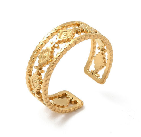 Velora Ring