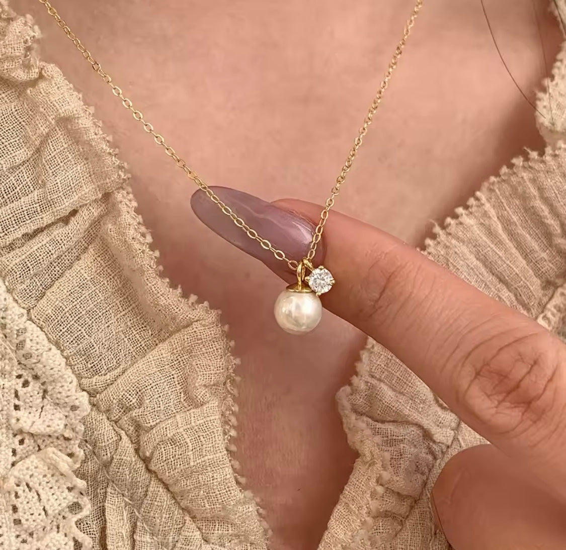 The Ethereal Drop Necklace – Elegant 18K Gold Plated Pendant Necklace Pakistan