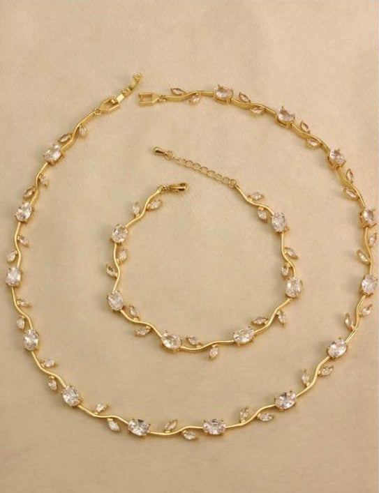 Gold White Tulip Jewellery Set | Elegant Jewellery Set Pakistan