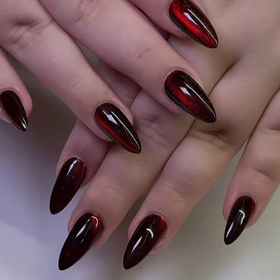 Blood Red Crystal Cat's Eye 24pcs Press-on Nails