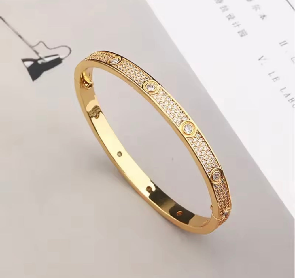 Dotted Diamond Stone Bangle