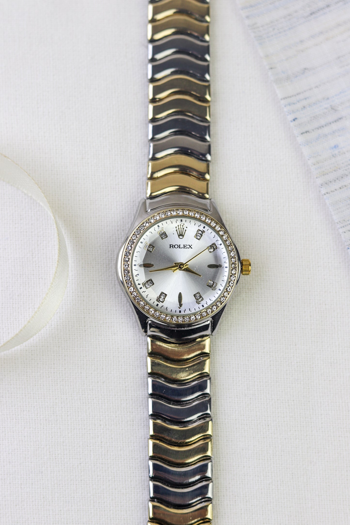 Rol-ex Diamond Wave Watch Women Watch - Rose Gold