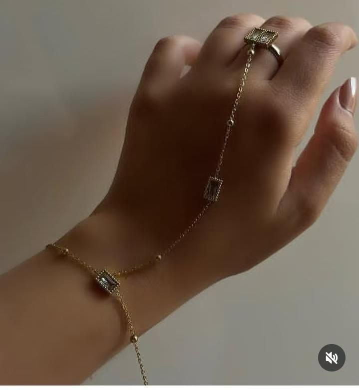 Belle Hand Ring Bracelet
