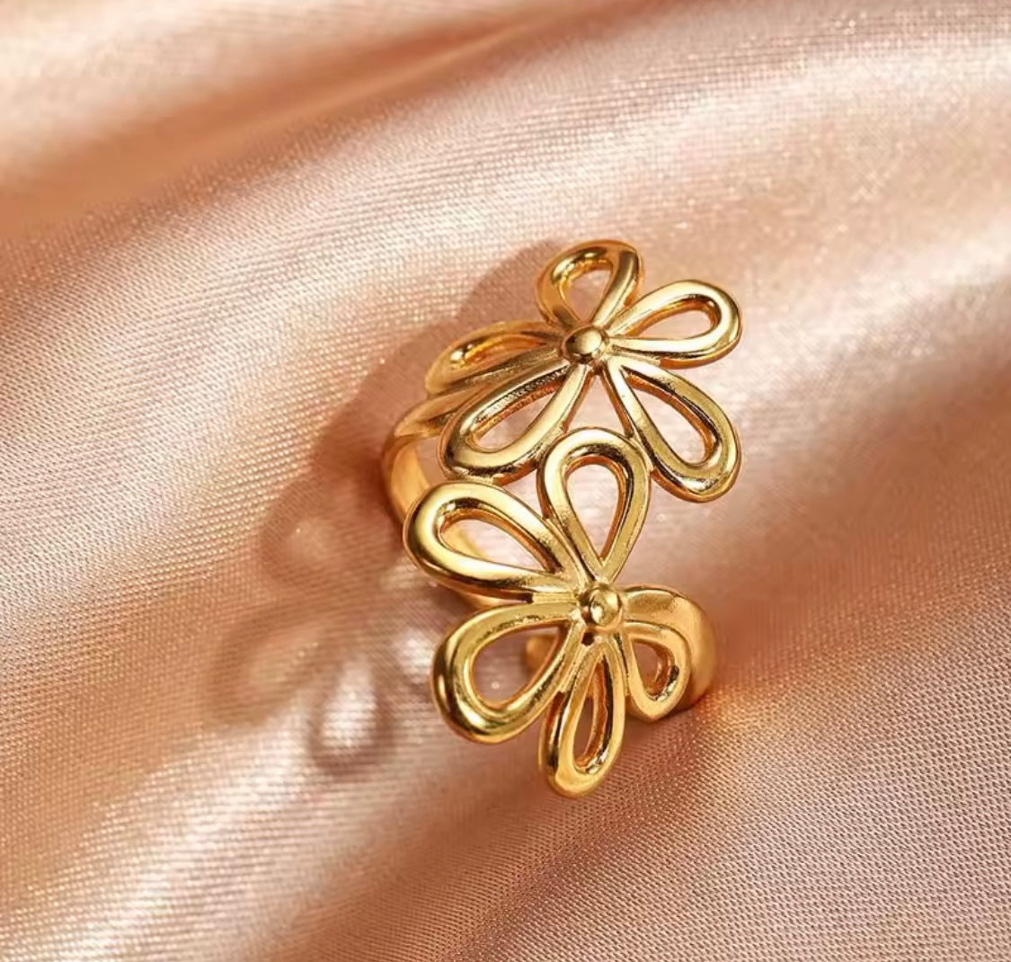 Golden Flower Adjustable Ring