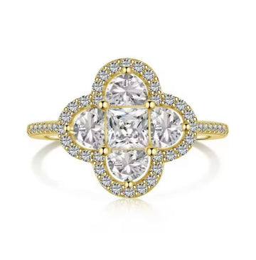 Clover Stone Ring