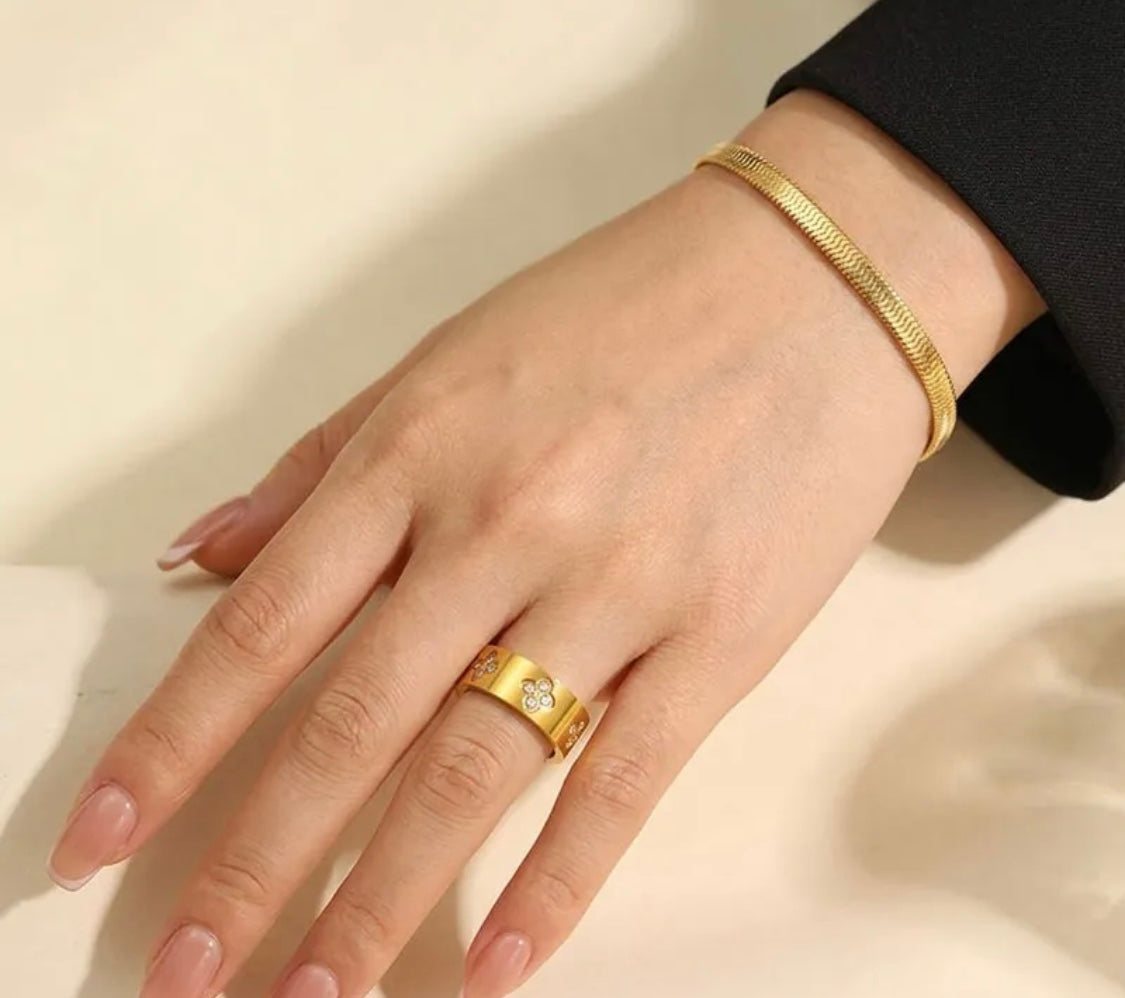 Gold Leaf Ring