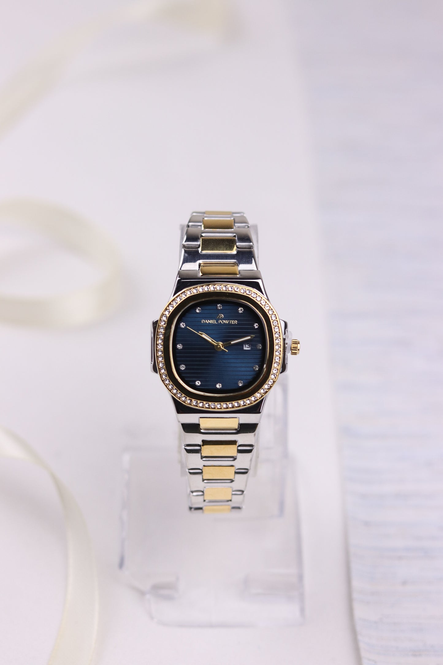 DP Oceanic Sparkle Women Watch