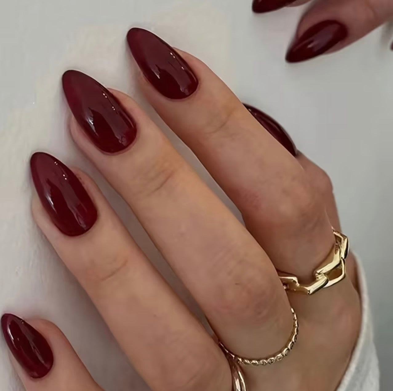 Burgundy Almond Shaped 24pcs Press-on Nails