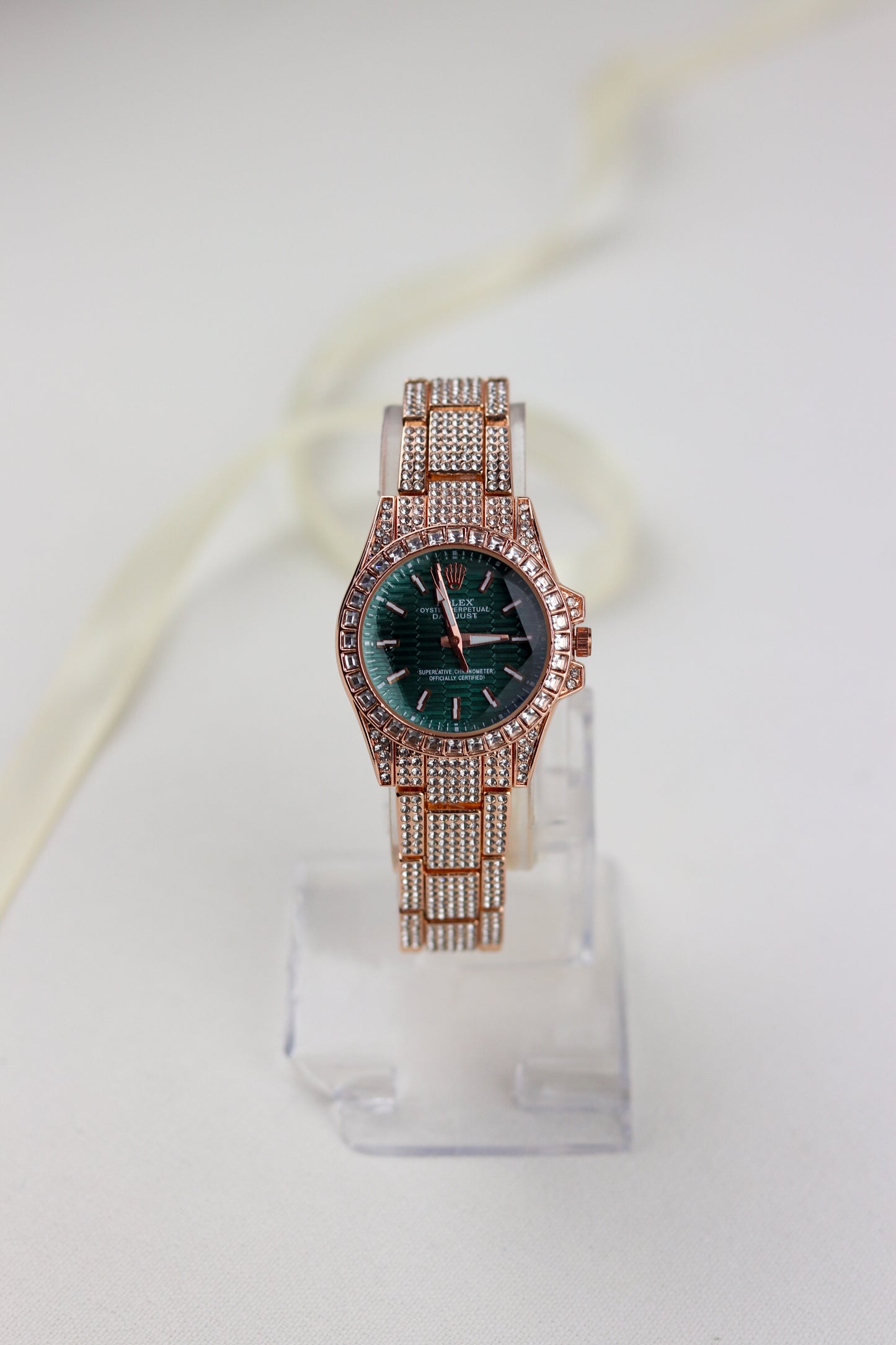 Rol-ex Emerald Gleam Watch