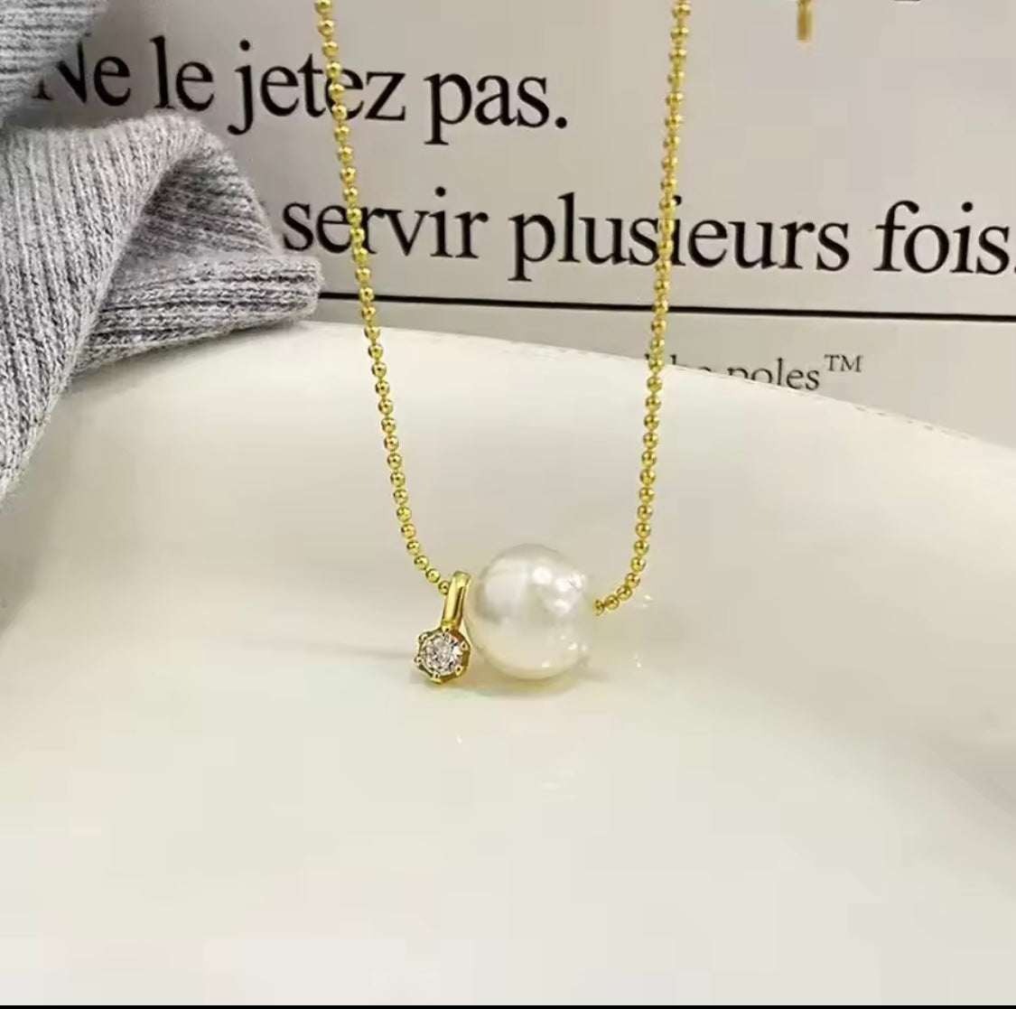 The Ethereal Drop Necklace – Elegant 18K Gold Plated Pendant Necklace Pakistan
