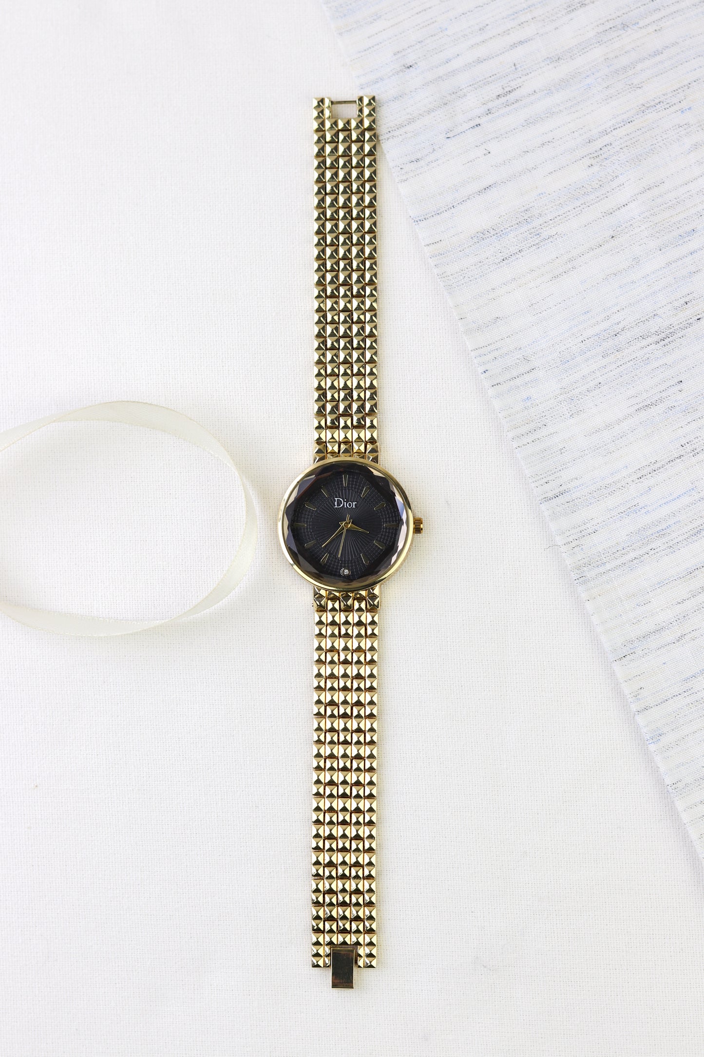 Dior Crystal Bloom Watch Women Watch - Golden