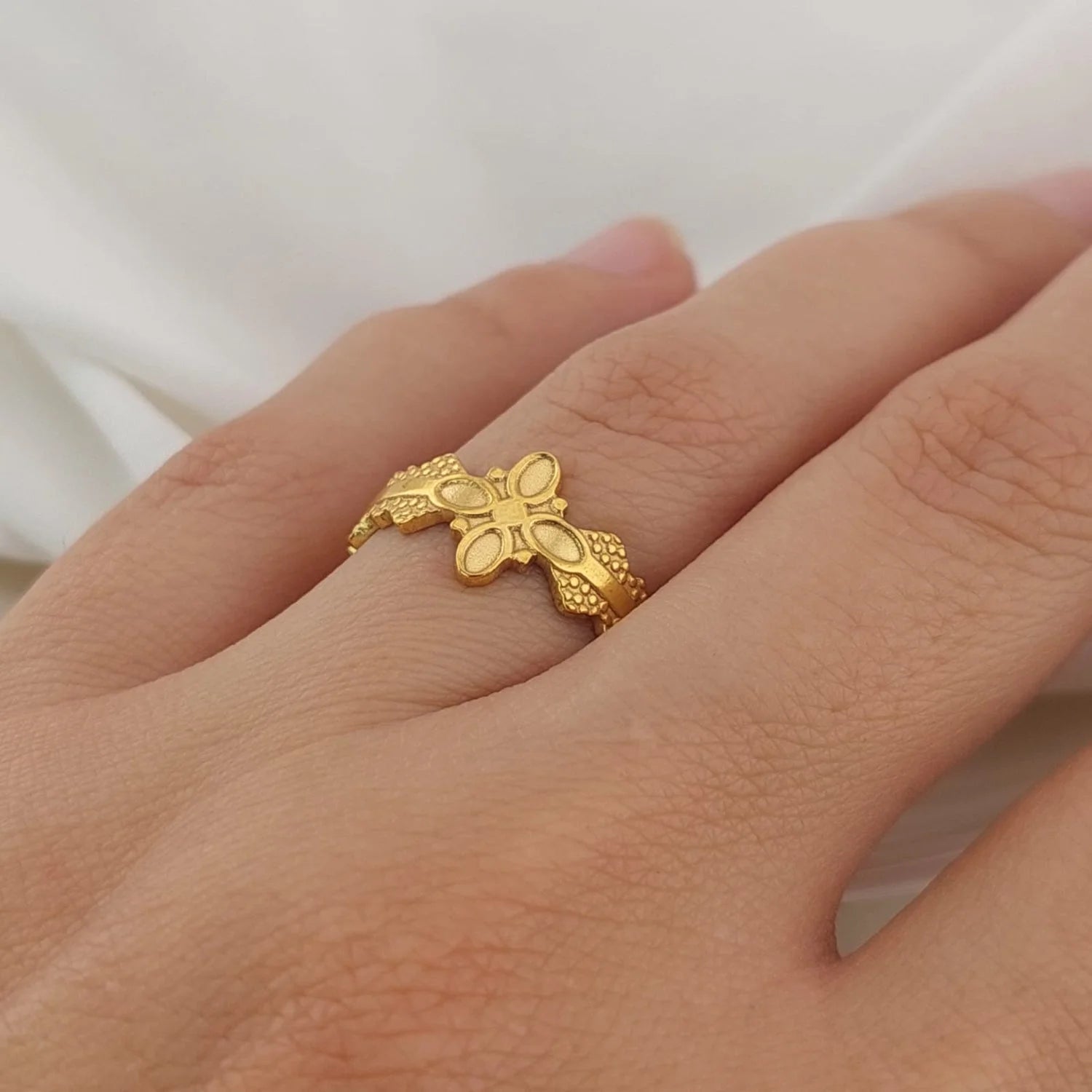 Flower Shape Adjustable Ring stainless steel jewellery Pakistan