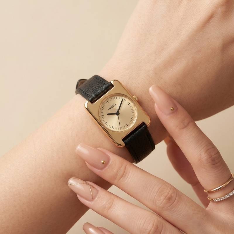 Naidu Old Money Black Women's Watch – Luxury Minimalist Watch Pakistan